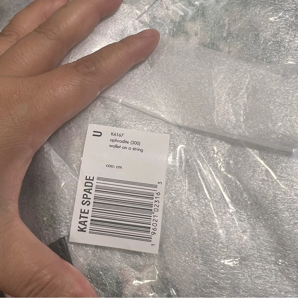 KATE SPADE NEW YORK DANA WALLET ON A STRING. BUTTER (yellow) NWT - Picture 12 of 16